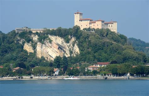 scopare arona|Arona, Italy is a town on the southern shores of Lake Maggiore